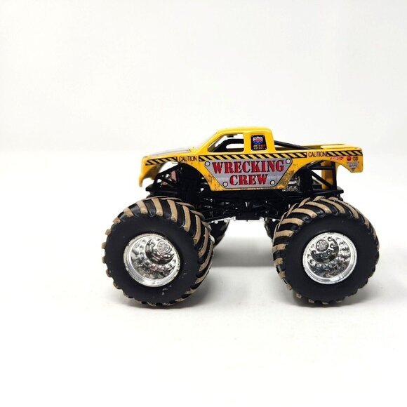 Hot Wheels Other - 2014 Hot Wheels Monster Jam WRECKING CREW Monster Truck 1:64 Mud Treads (re16)